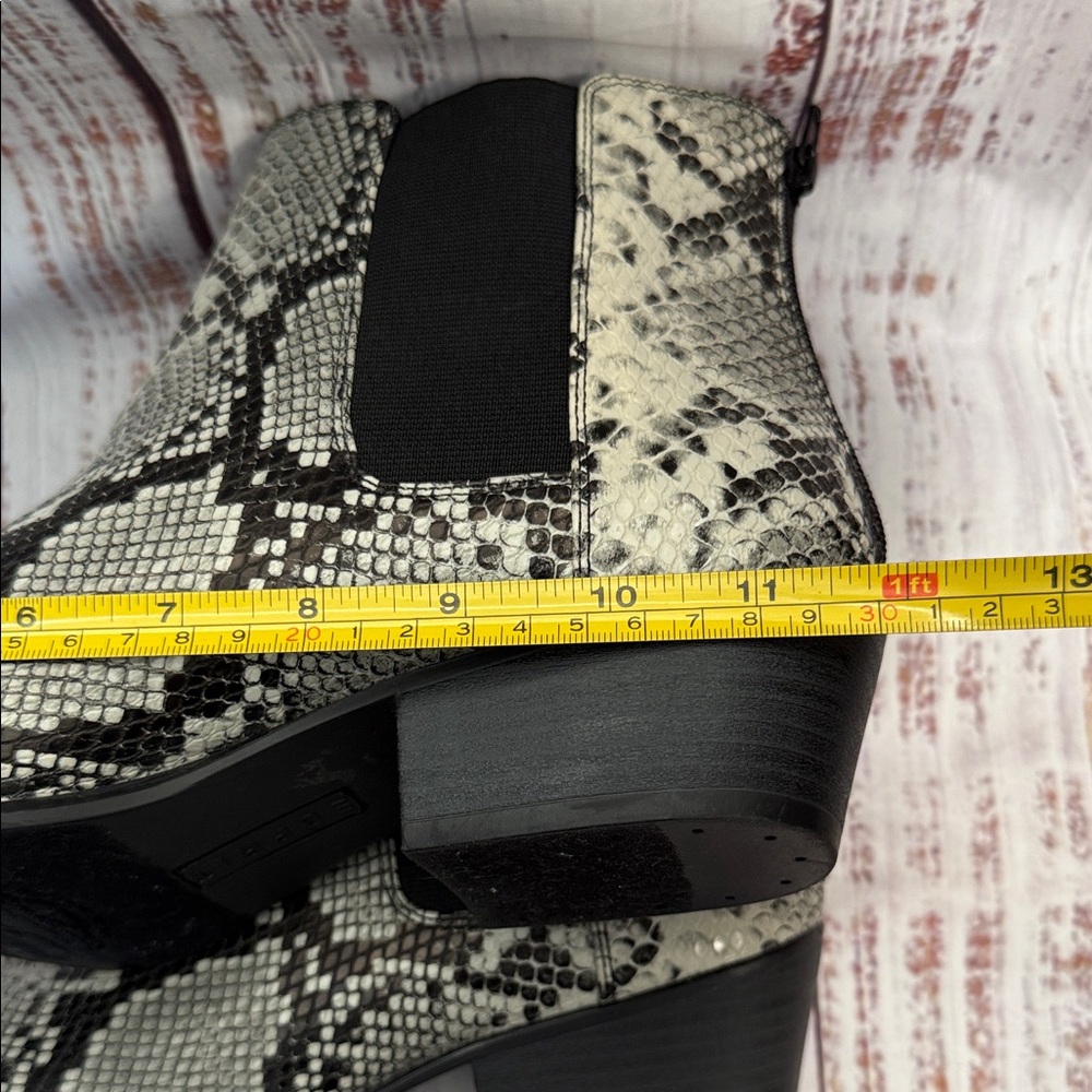 Esprit Leather Snakeskin Pattern Ankle Boots 11 - Picture 13 of 14
